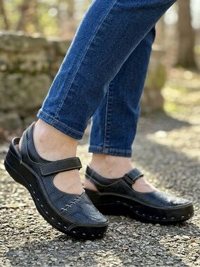 Wolky Cloggy Black Leather Mary Jane Slingback Comfort Shoes Clogs Womens Sz 39